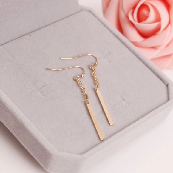 Earrings - Picture 3 of 4